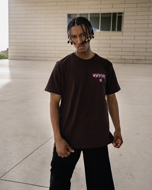 t-shirt marron avec imprimé rose Seyot première collection